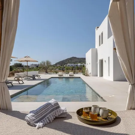 Bema - Quietness And Access * Molos (Paros)